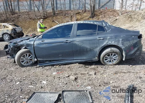 2025 Toyota Camry Le из США, поврежденный, VIN 4T1DBADK3SU001695